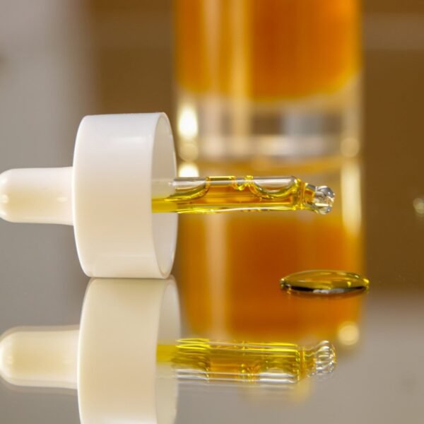 Šviesinantis Veido Aliejus Serumas su Antioksidantais Nörre Nordic REVIVE 30 ml